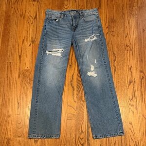 Aeropostale women’s Low Rise 90s baggy  Distressed Jeans, Size 6